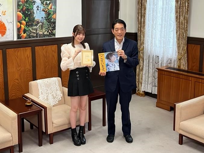 6月8日（木曜日）愛媛・伊予観光大使の「たけやま3.5」　武田雛歩氏の訪問（県庁）の画像