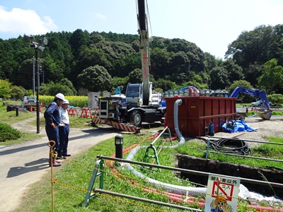 8月3日（金曜日）浄水施設整備地視察（宇和島市三間町中山池）の画像