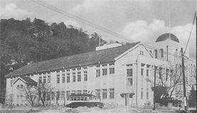 昭和23年当時の愛媛県議会議事堂の画像
